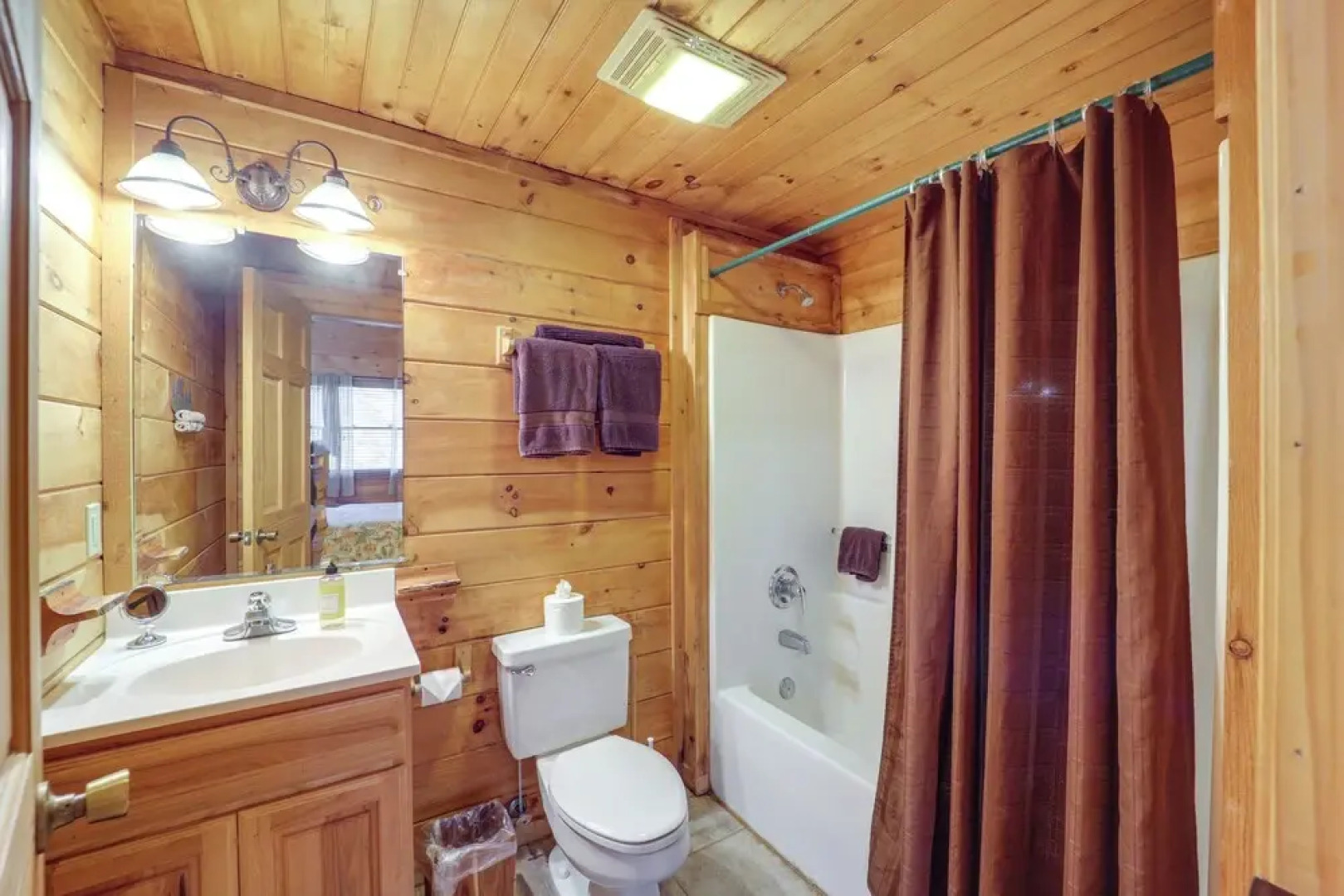 Cabin on 22 Acres w/ Patio - 3 Mi to Blowing Rock!