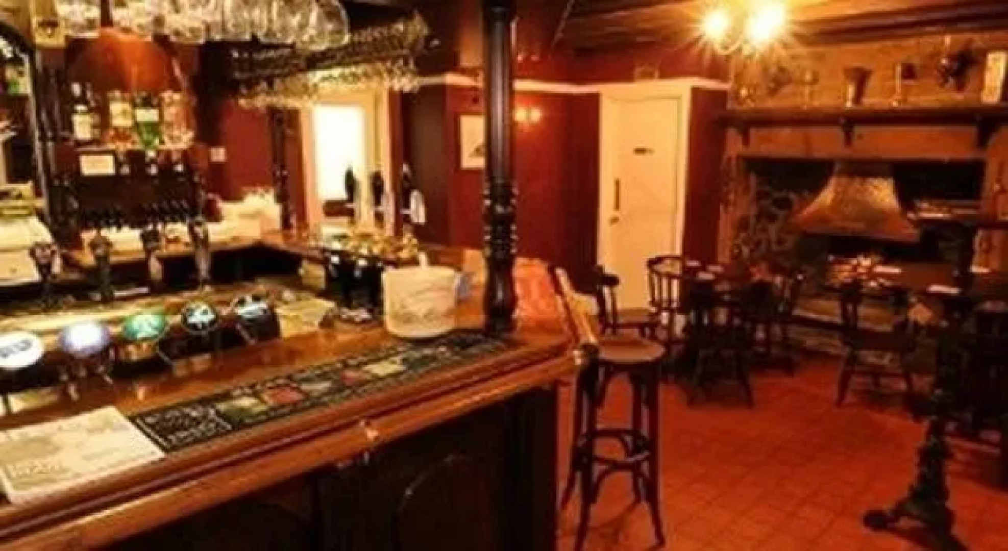 The Three Wheat Heads