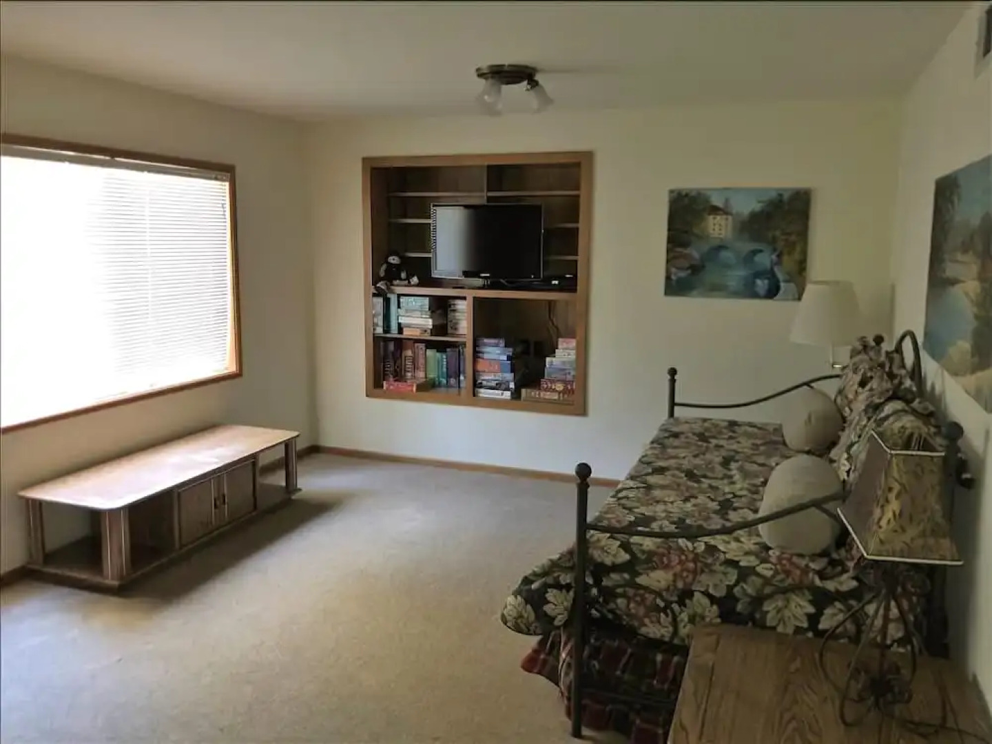 One House From the Lake 2 Bedrooms 2 Bathrooms Home