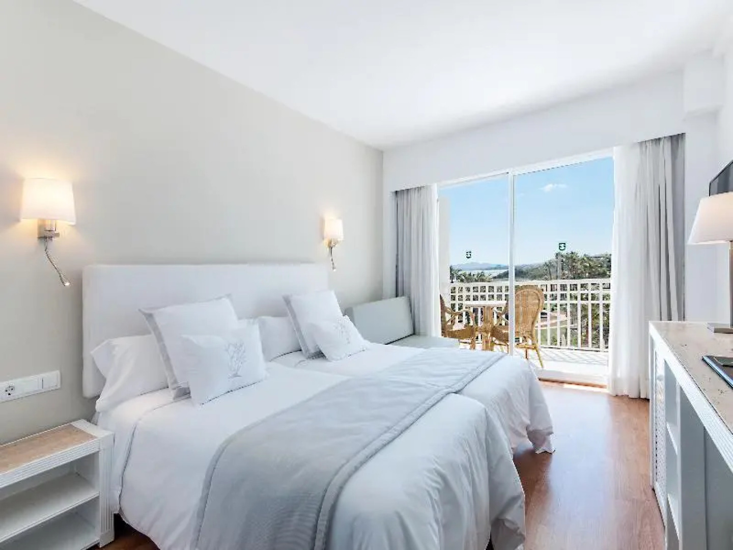 Playa Esperanza Suites