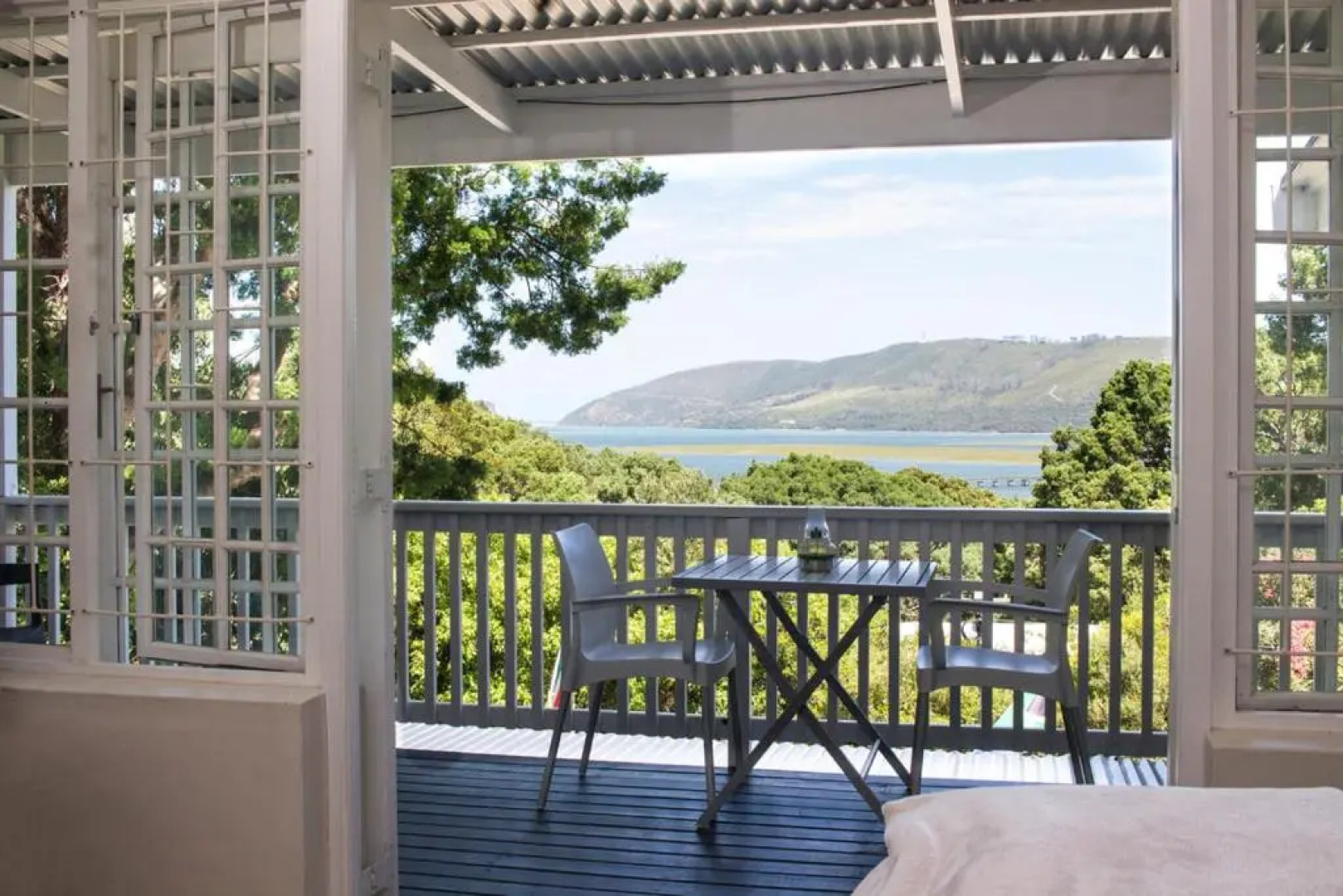 South Villa Guesthouse & Garden