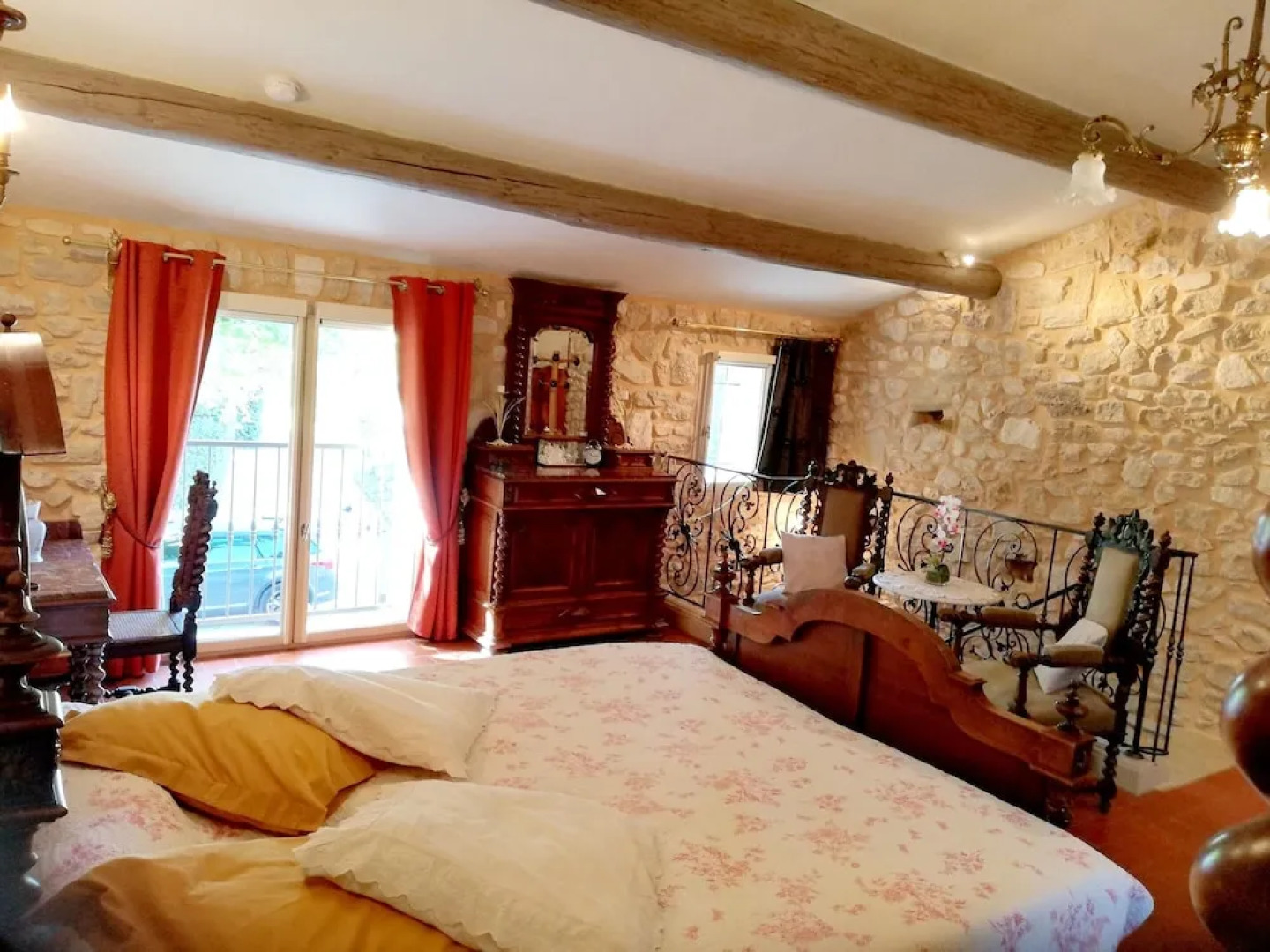 House With one Bedroom in Le Thor, With Furnished Garden and Wifi