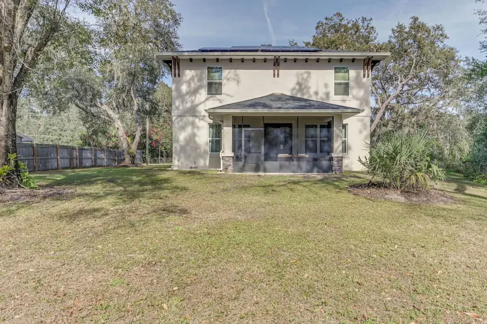 3 Mi to Usf: Dog-friendly Home w/ Large Yard