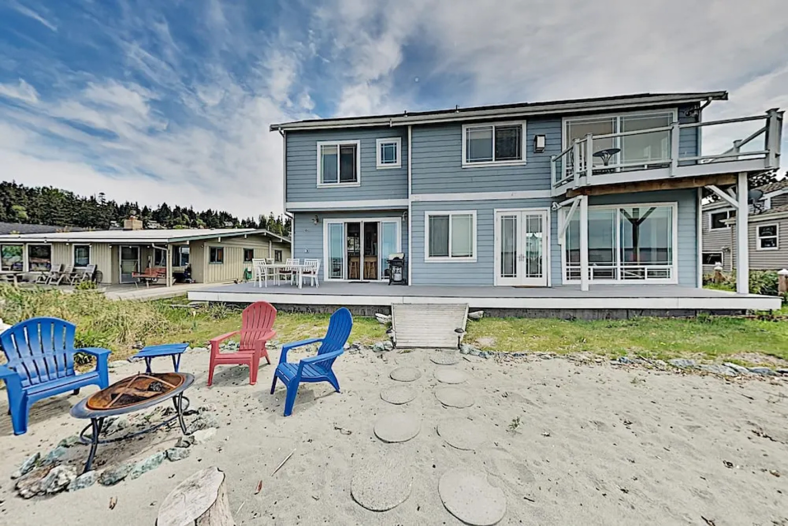 201 E Sandpiper Rd Home 3 Bedrooms 2.5 Bathrooms Home