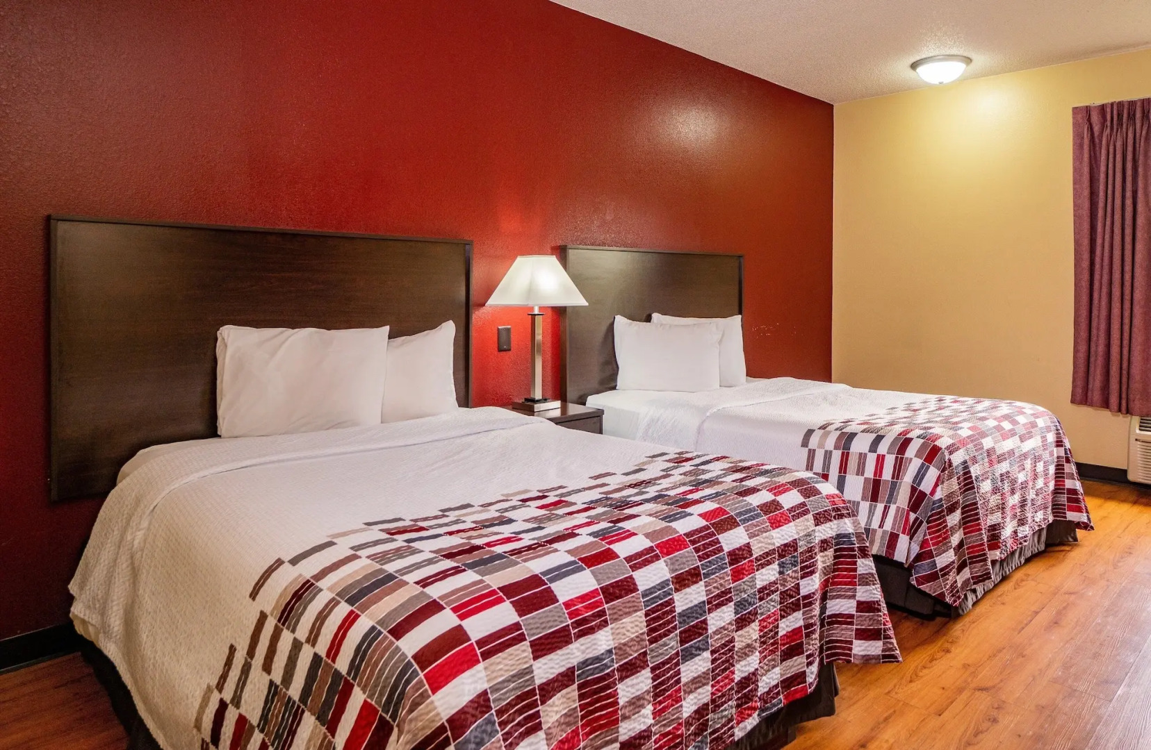Red Roof Inn & Suites Indianapolis Airport