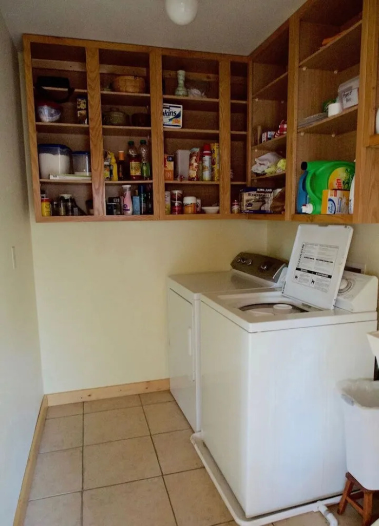 Cliffs & Stream Log - 3 Br Cabin