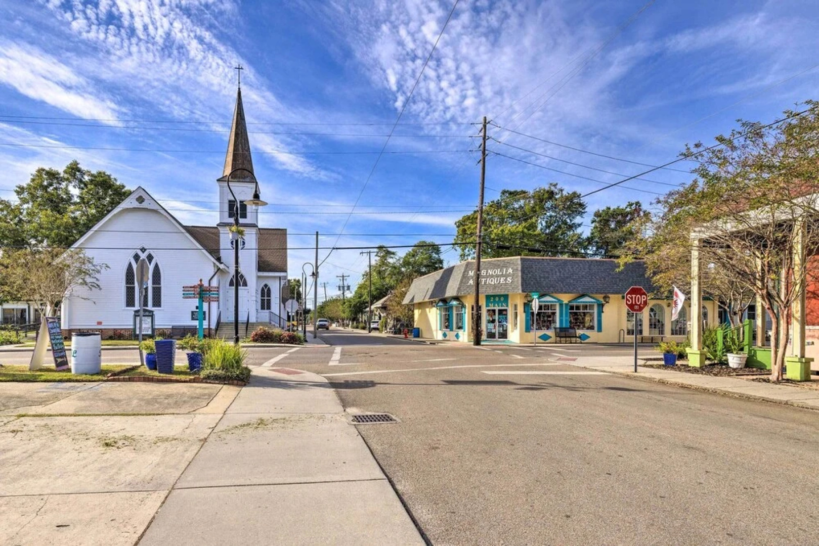 Walk to Beach From Chic Old Town Apartment w/ Yard