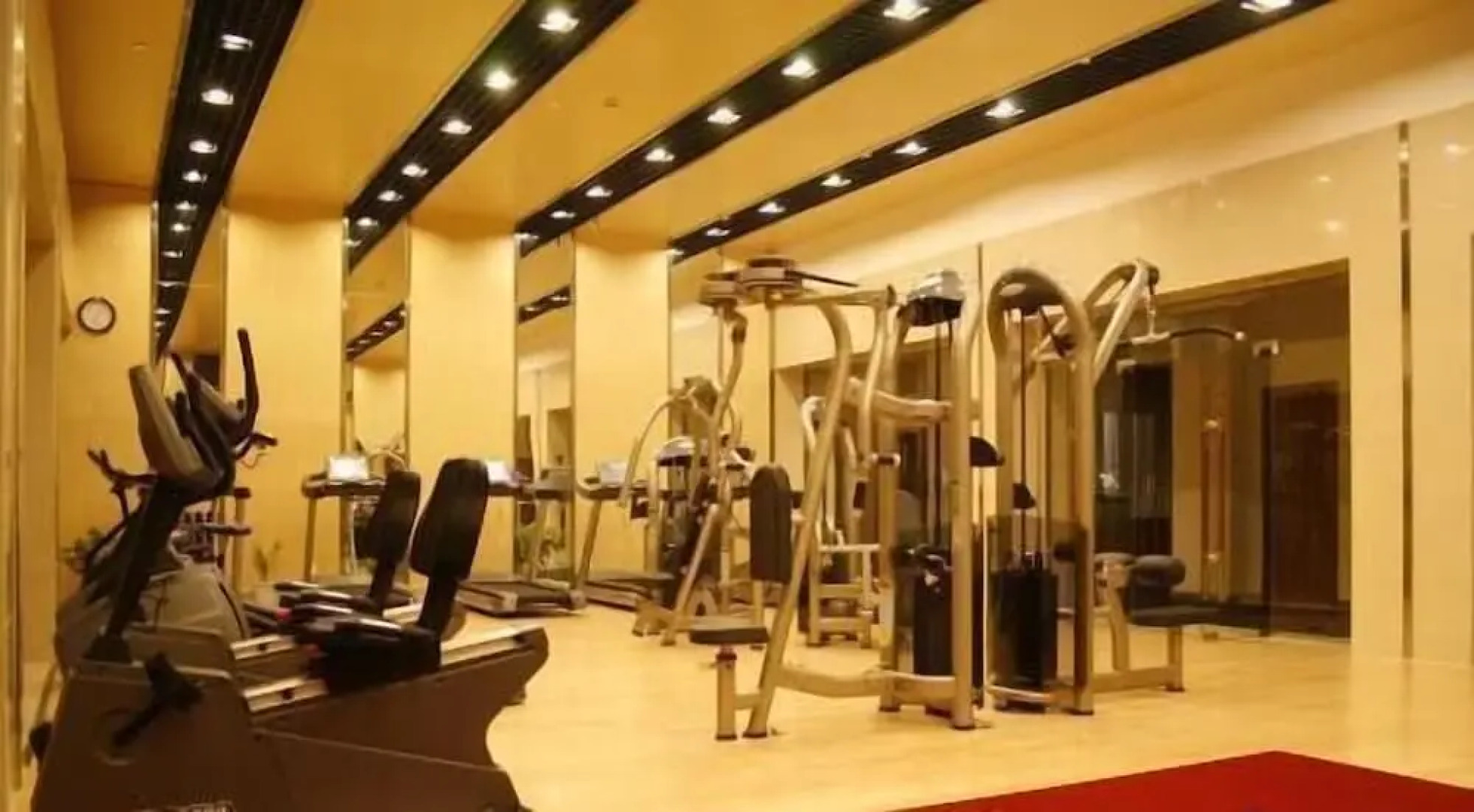 Days Hotel and Suites Jiaozuo