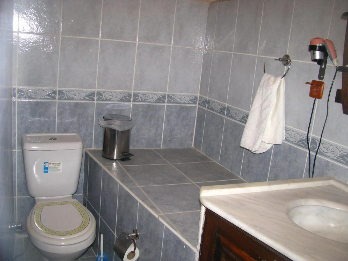 Nature Park Cave Hotel