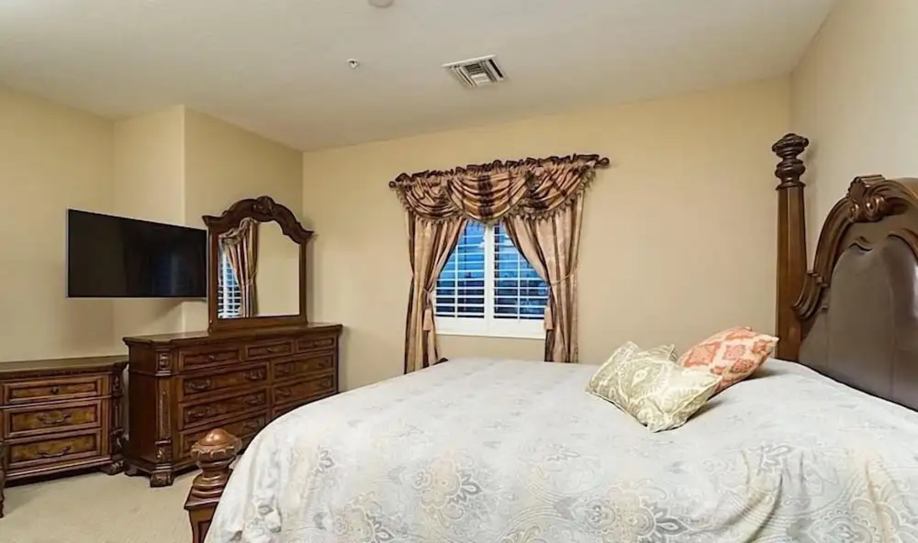 Hot Spot at Desert Ridge By Signature Vacation R