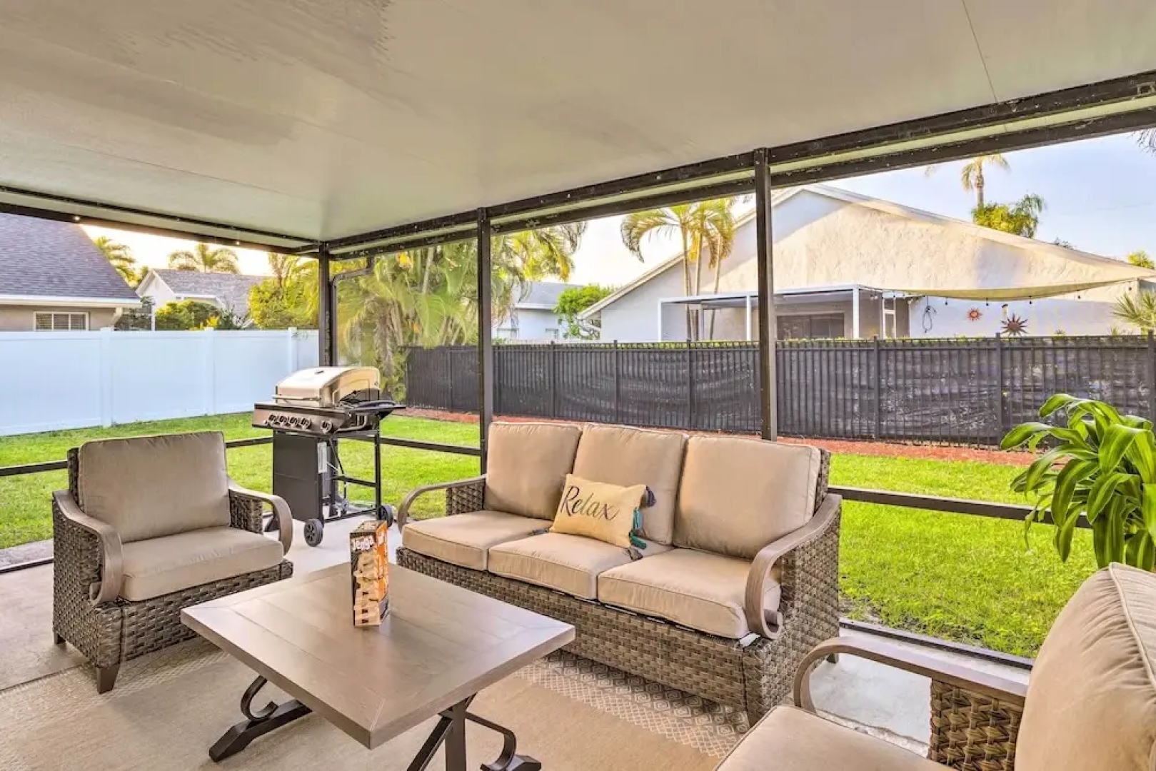 Jupiter Home w/ Patio & Grill ~ 6 Mi to Beach!