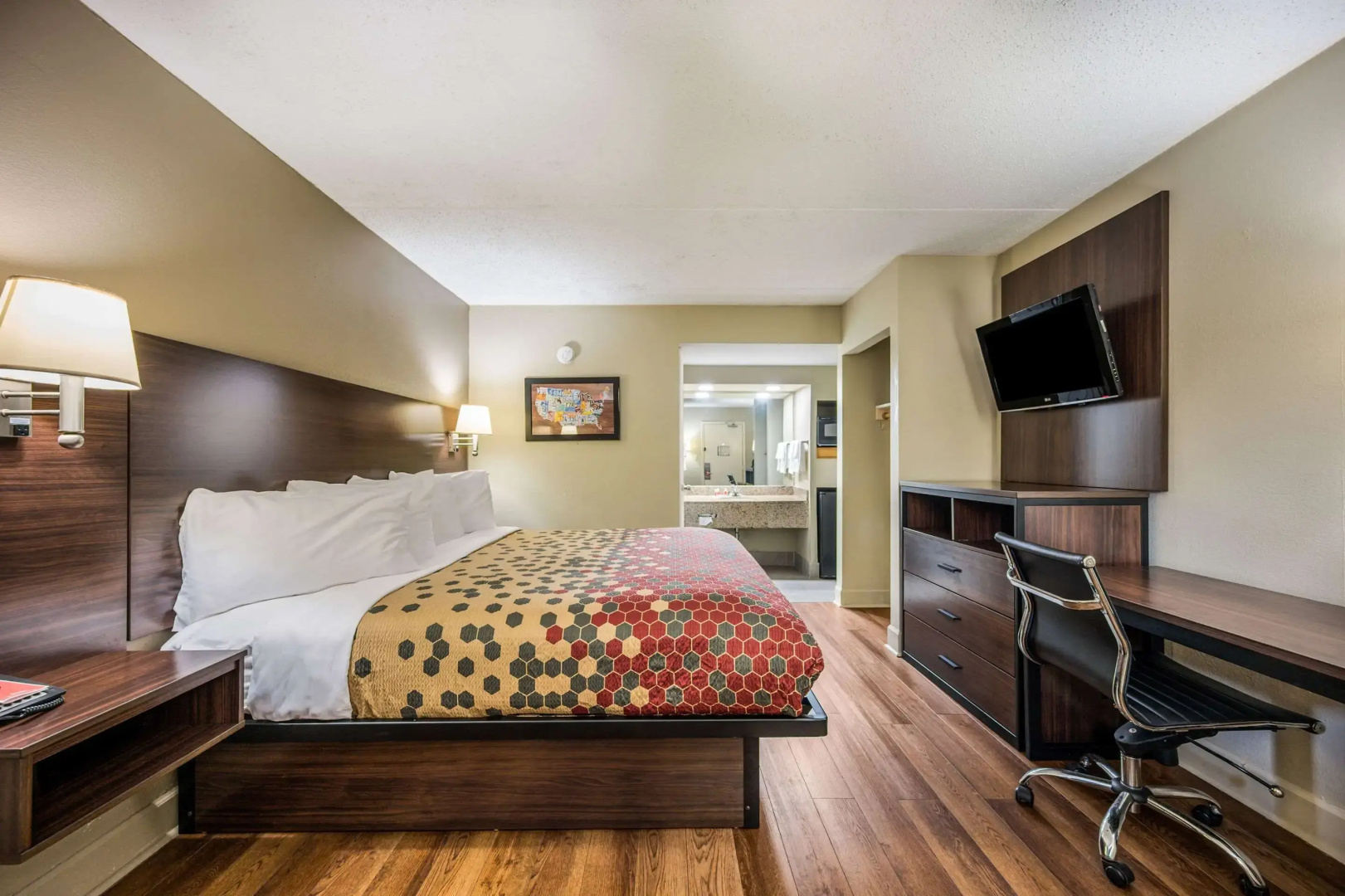 Econo Lodge Inn & Suites Huntsville University Area