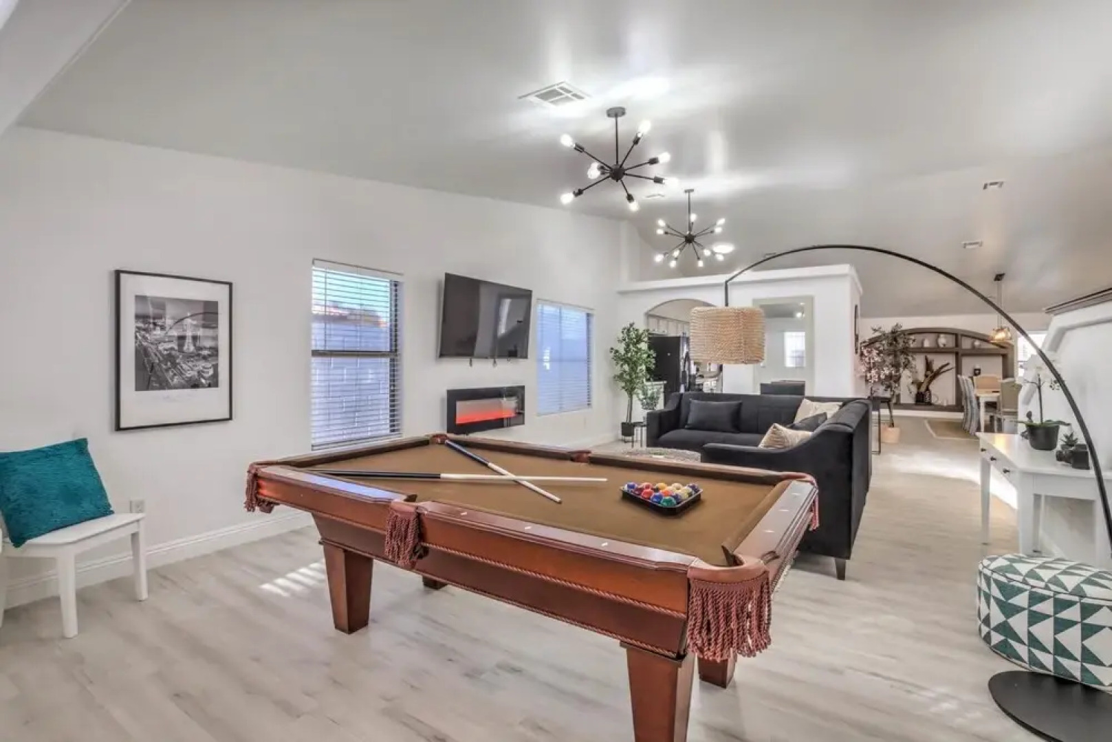 Chateau Sunset - Stunning 4BR 3bth With Private Pool SPA Mountain Views