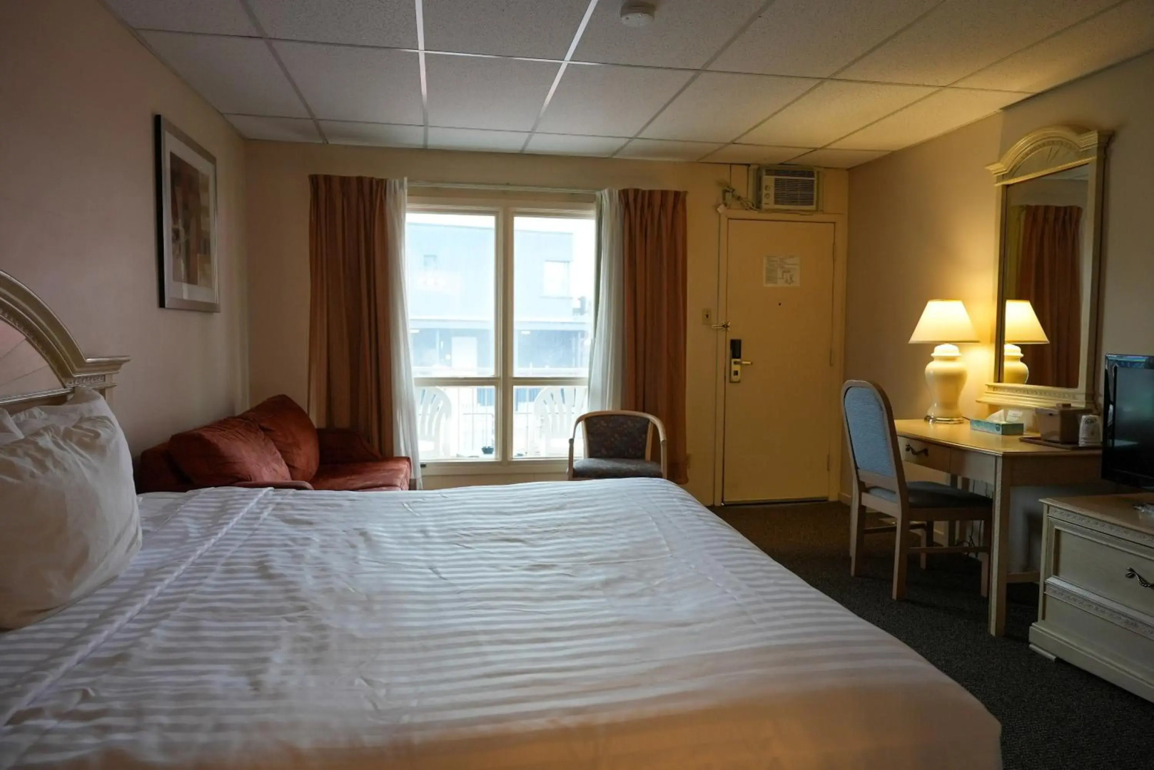 Travelodge by Wyndham Niagara Falls at the Falls