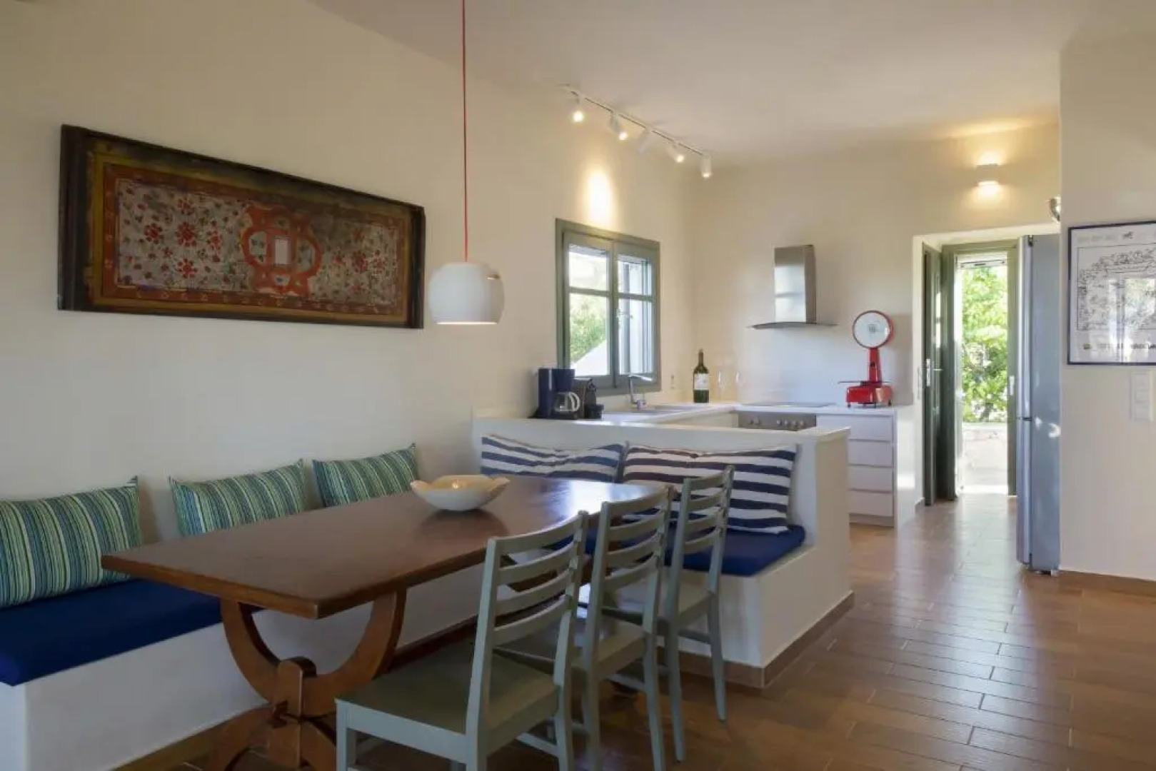 Villa Erato · Ideal family Villa for 8 - Pool, Sea Views