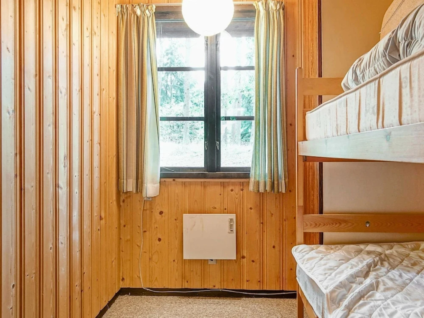 Vibrant Holiday Home in Bornholm near Sea