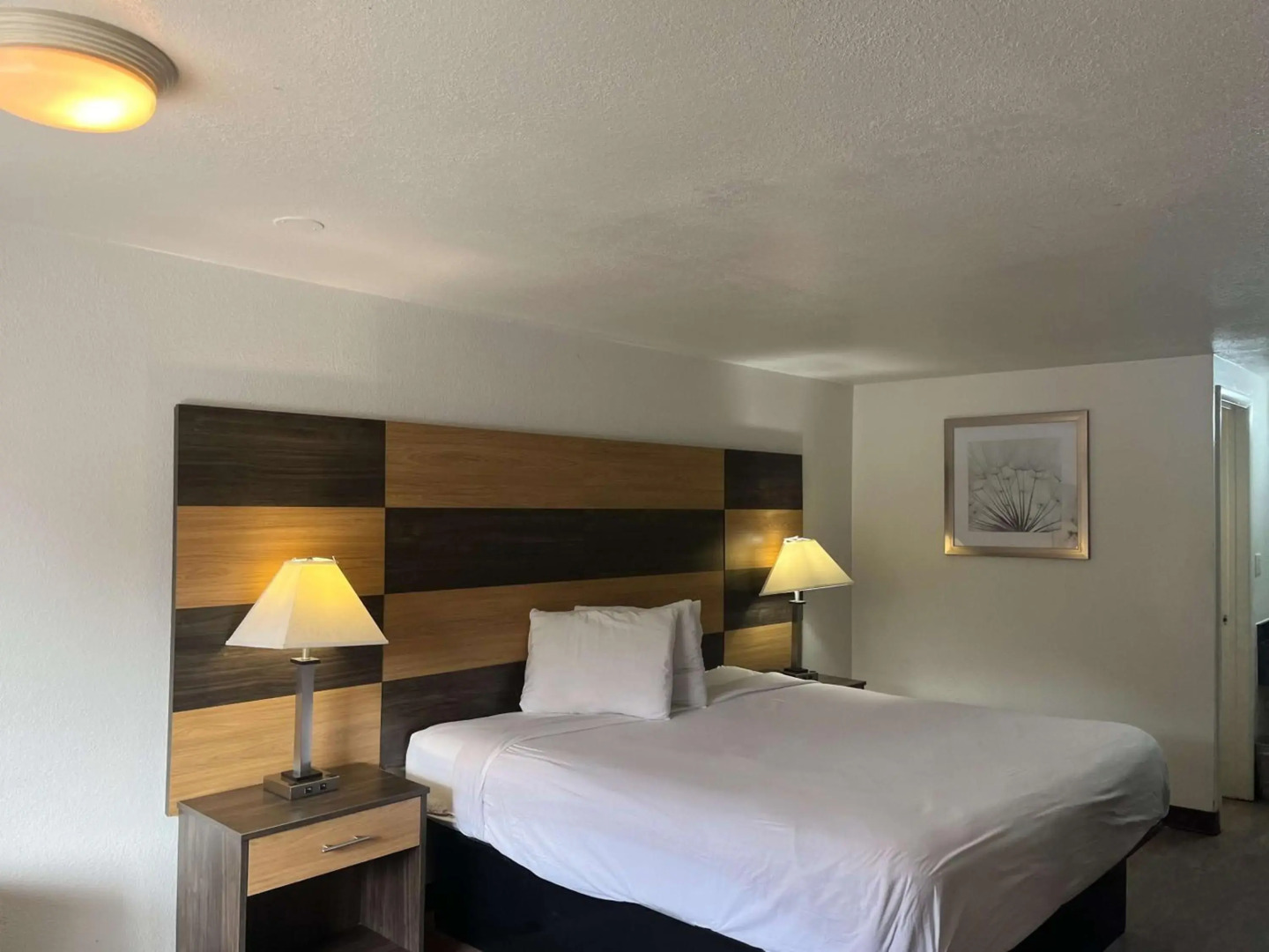 Motel 6 Cross Lanes, WV - Goff Mountain Rd