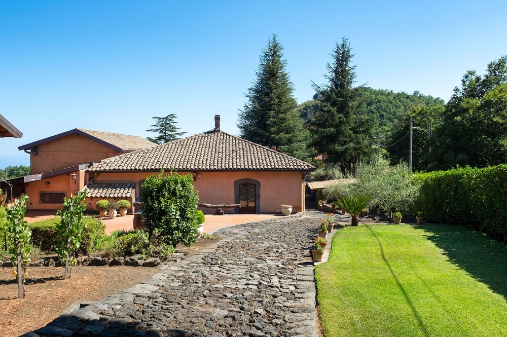 Villa With Private Pool Located on the Slopes of Etna - By Beahost Rentals