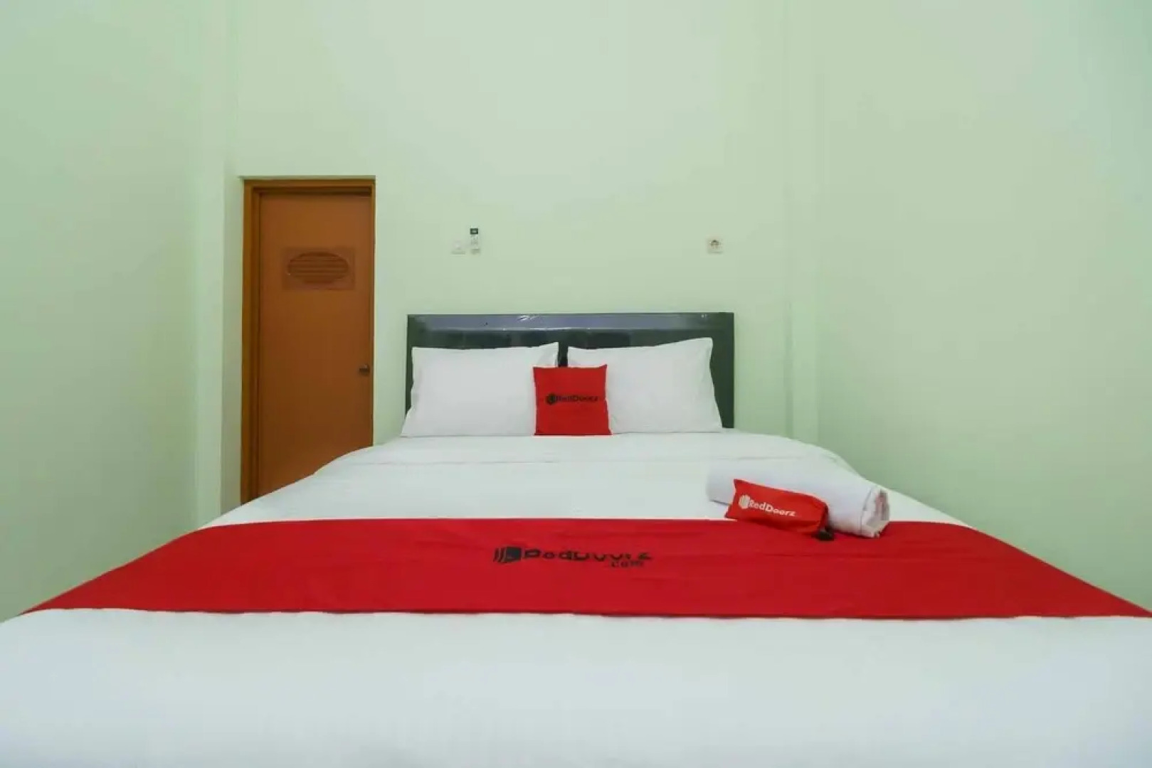 RedDoorz Syariah near Muara Enim Train Station