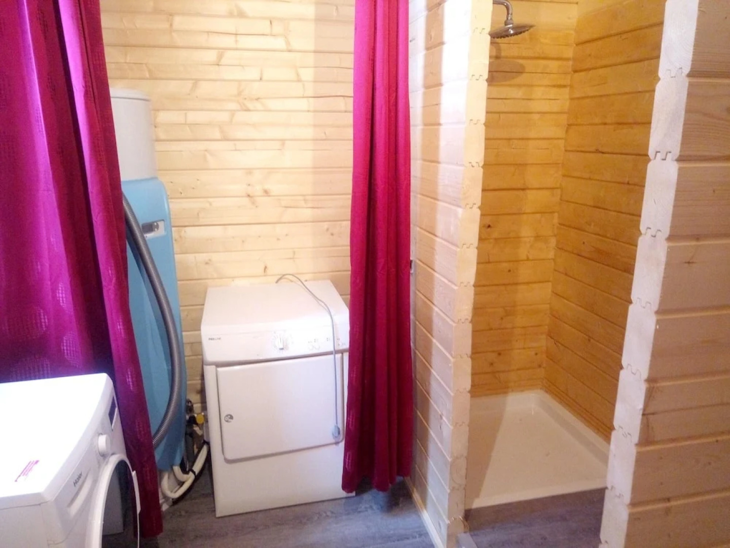 Chalet With 5 Bedrooms in Venosc, With Wonderful Mountain View, Enclos