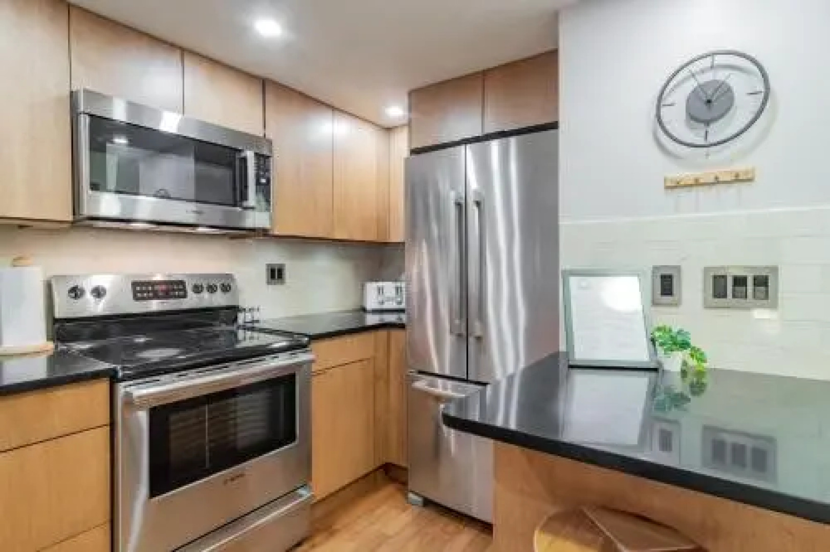 Stoney Creek Sunpath