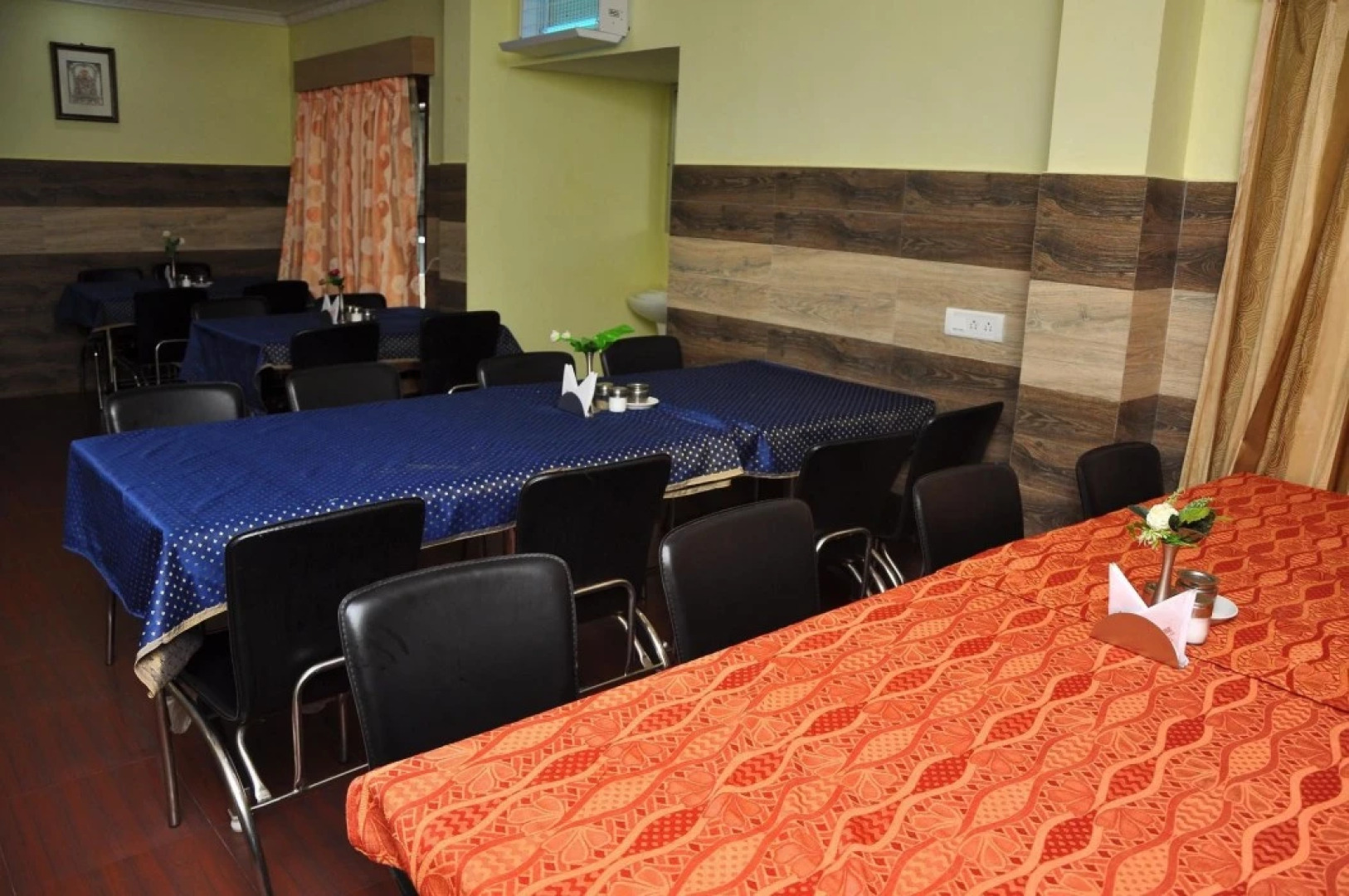 Hotel Aarem Valley Castle