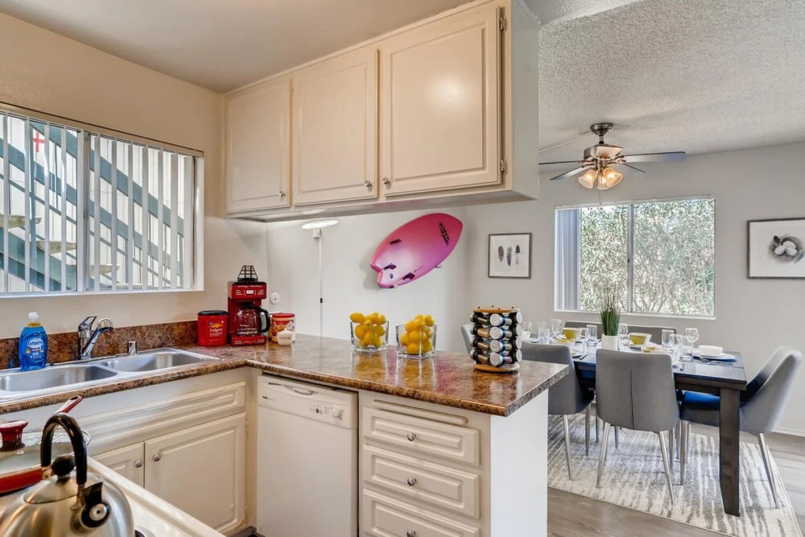 Private Entrance - 2BR Next To Ritz Carlton - Walk Down to Ocean! (MB1)