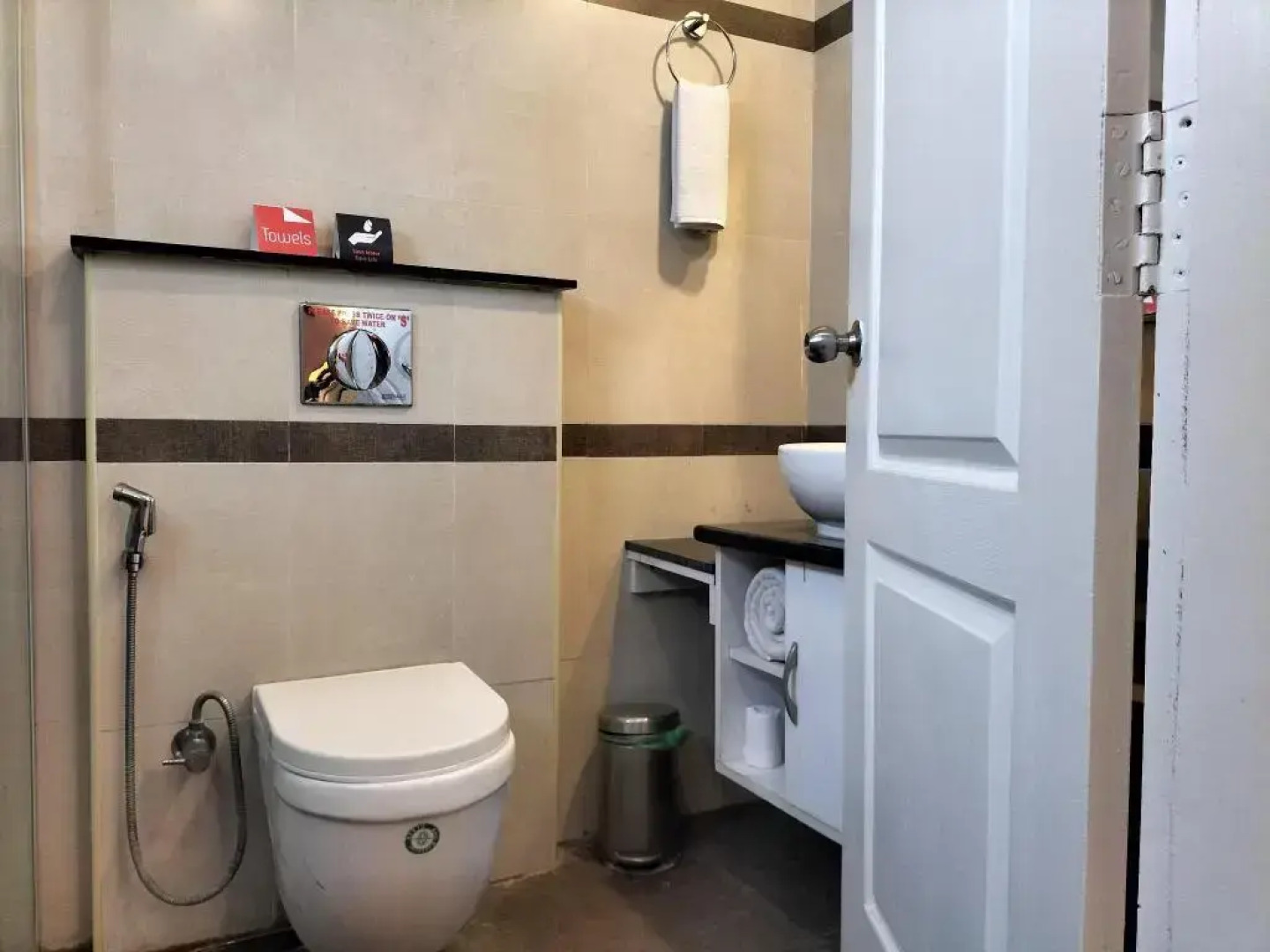 Zip By Spree Hotels Surabi International Vellore