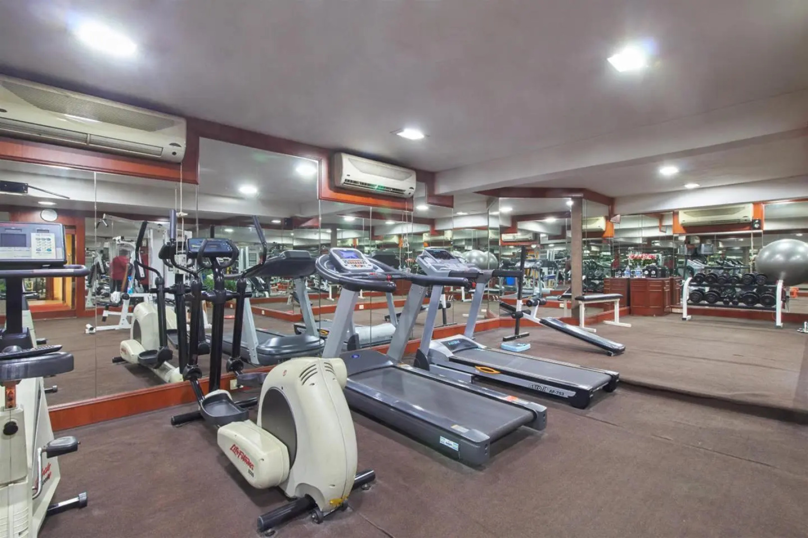 The Crown - IHCL SeleQtions