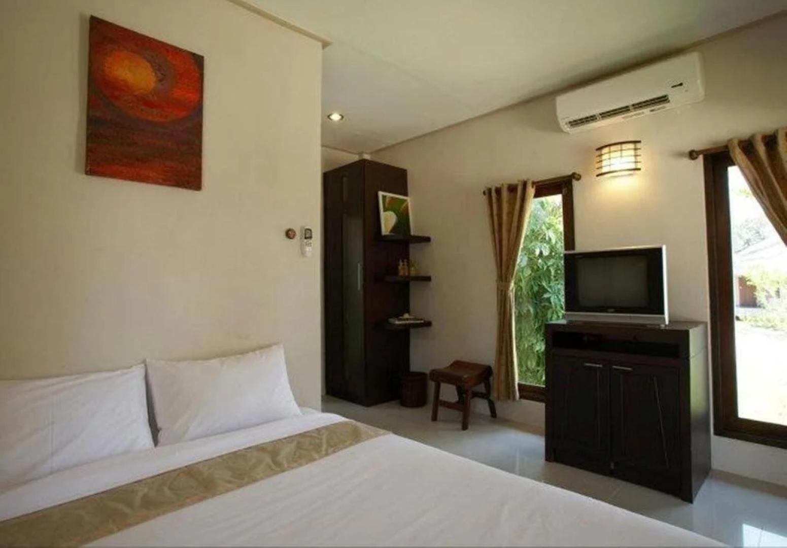 Hutcha Resort