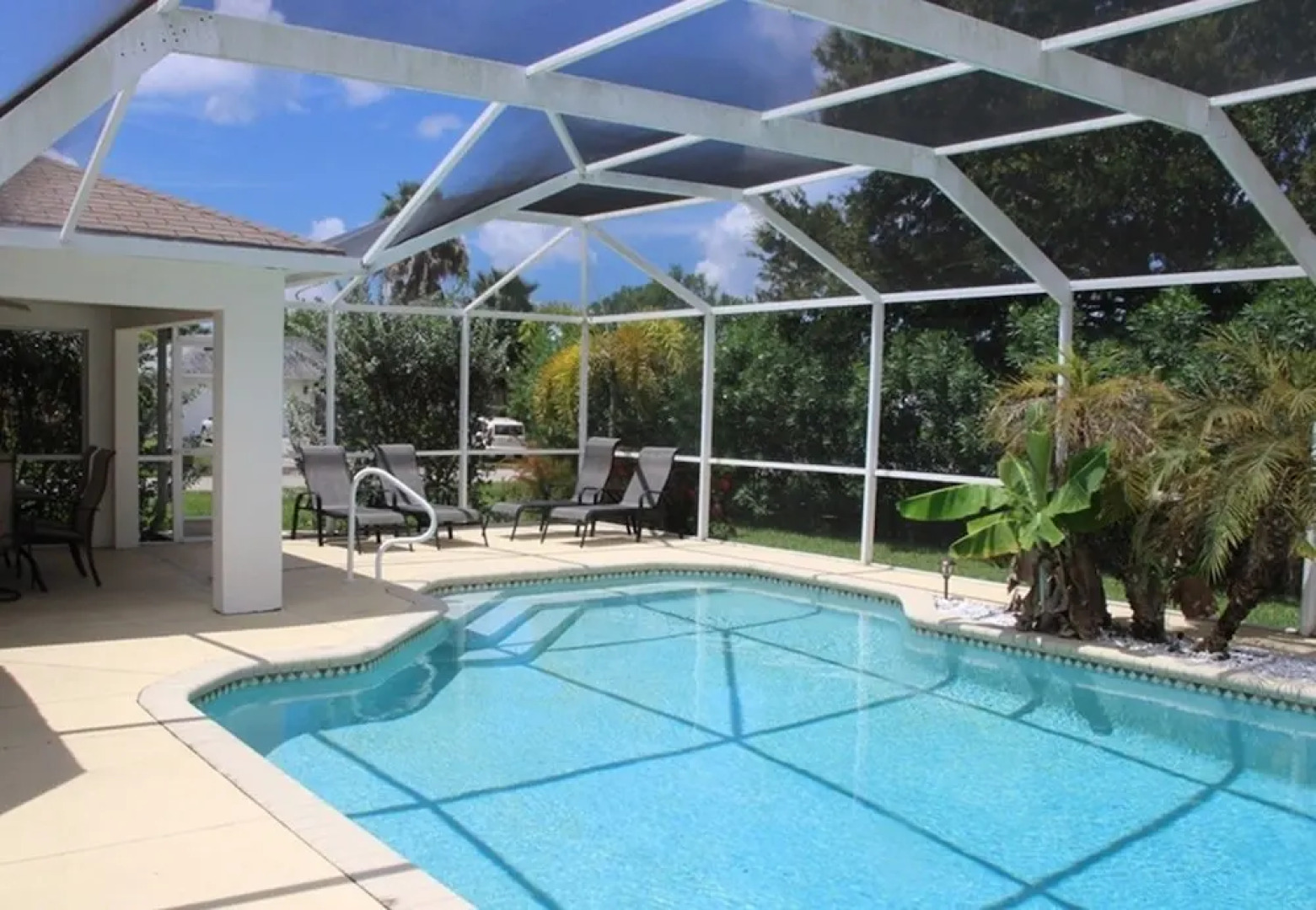 Yvonne by 123cape VR