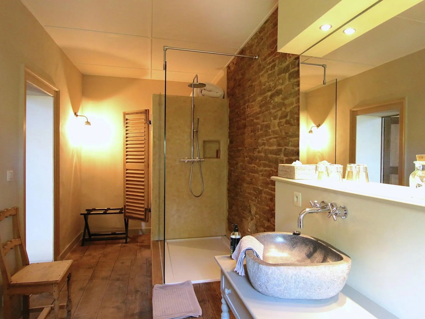 Unique Holiday Home in Virton With Jacuzzi