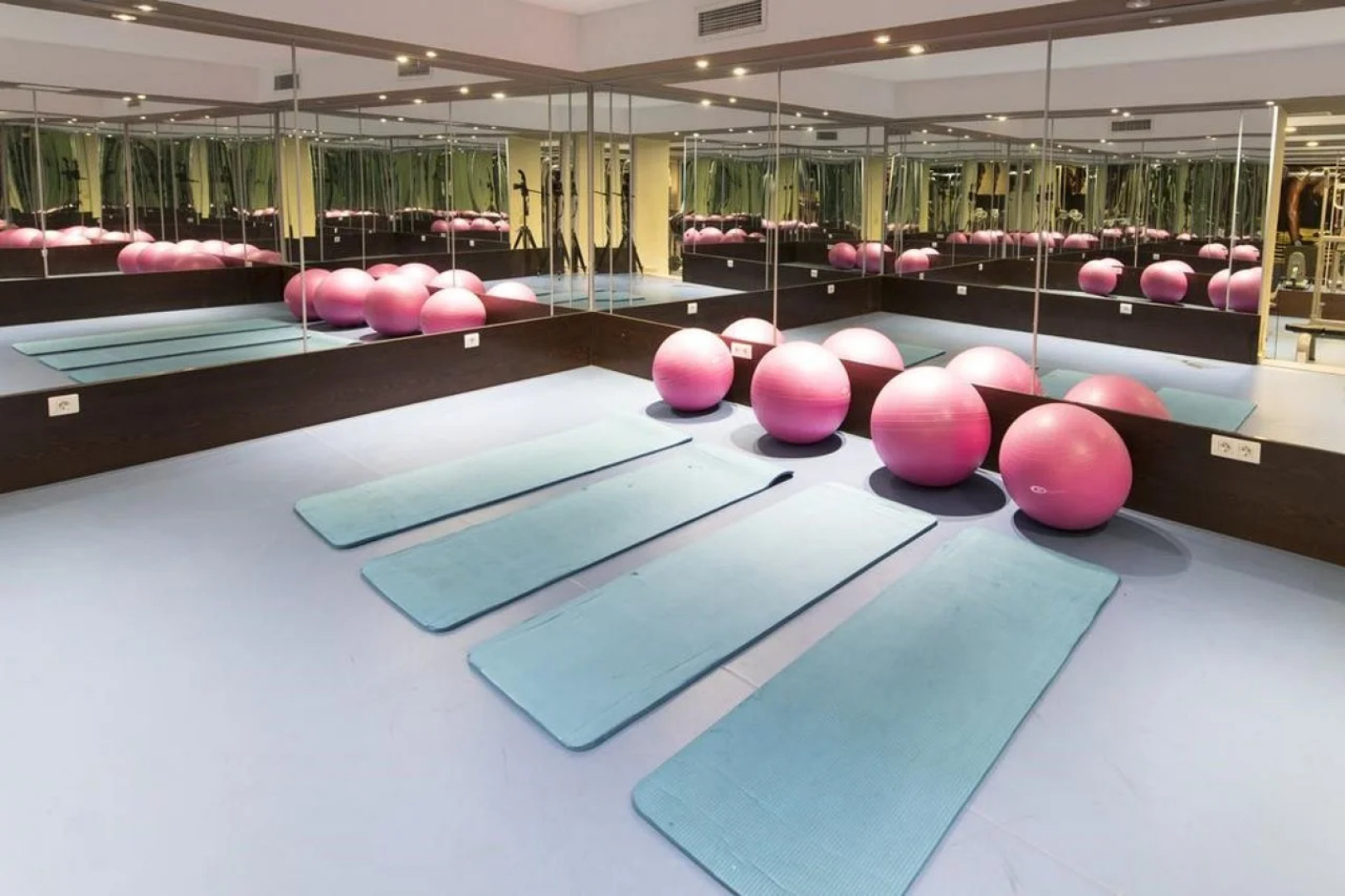 Blueberry Boutique Hotel