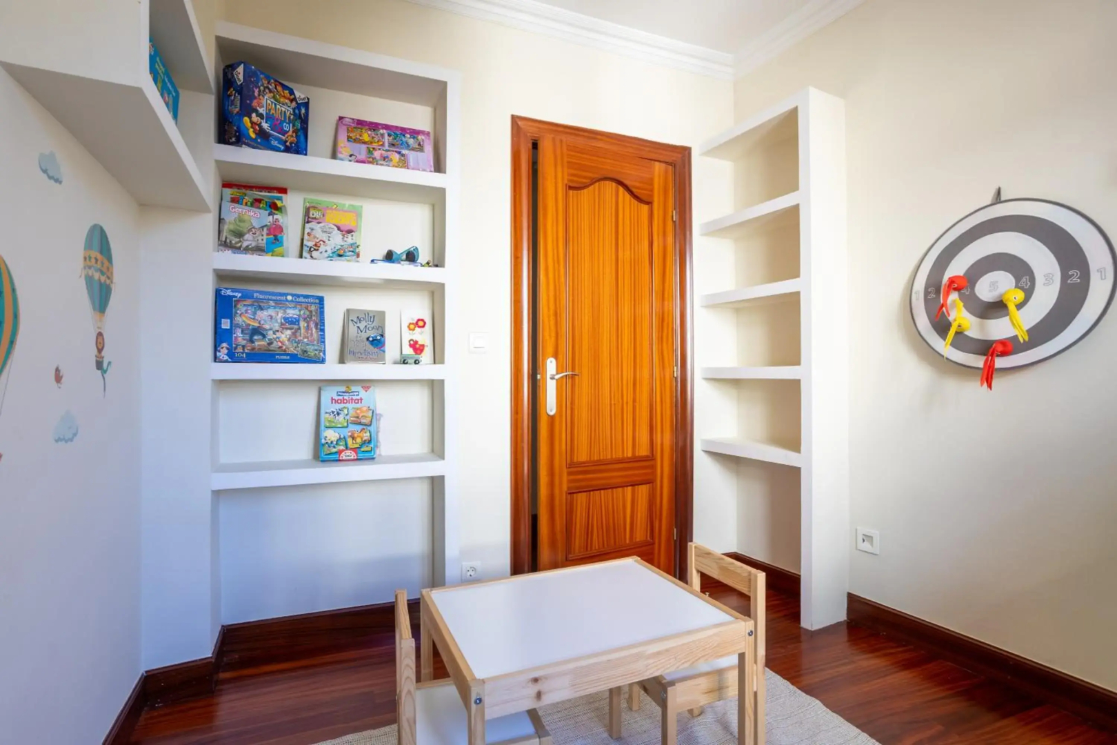 LAMERAGANE, en el centro histórico junto al parque