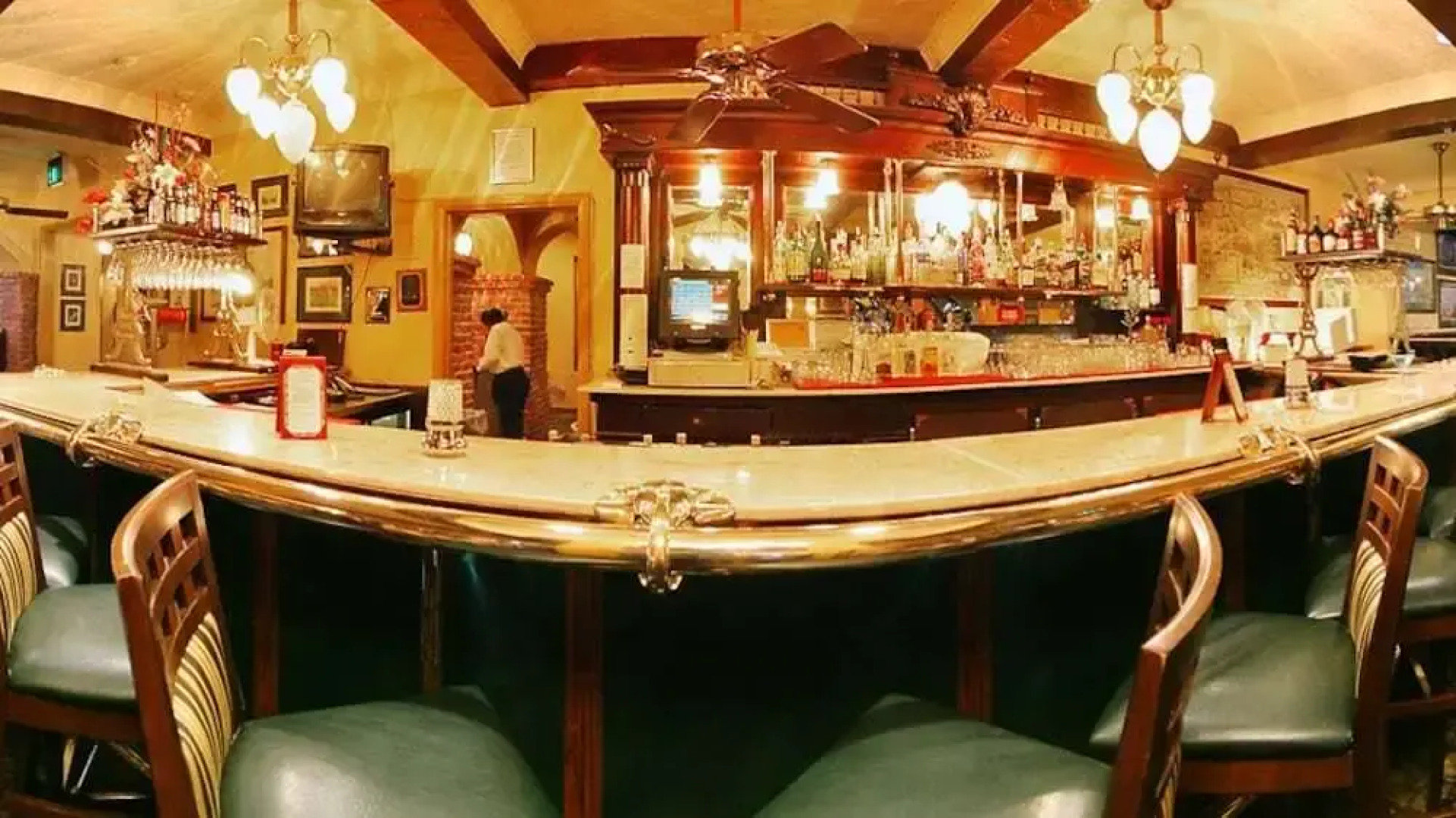 Radisson Suites Covina