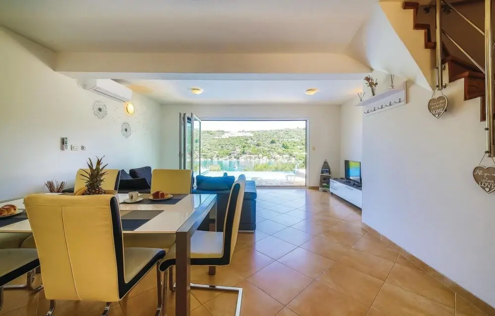 Amazing Home in Drvenik Veli With Outdoor Swimming Pool, Wifi and 3 Bedrooms