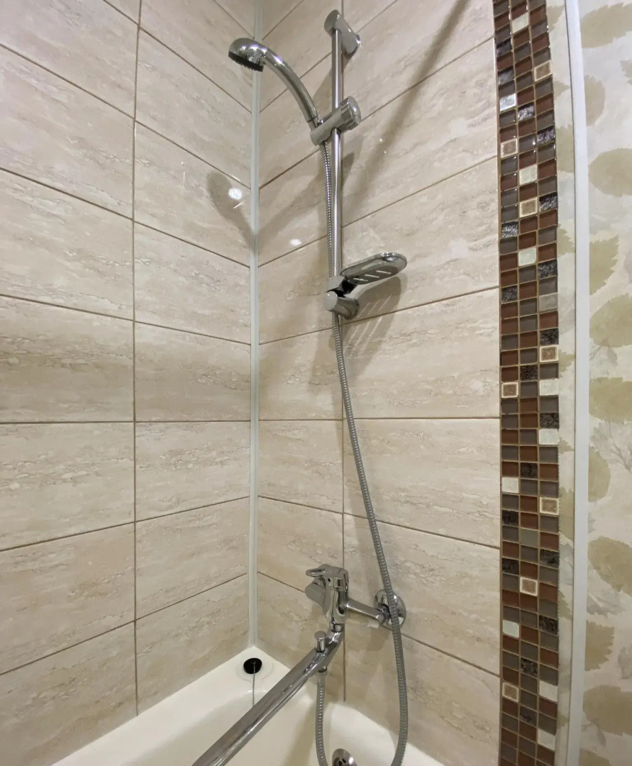 Желтый Нарцисс на улице Пархоменко