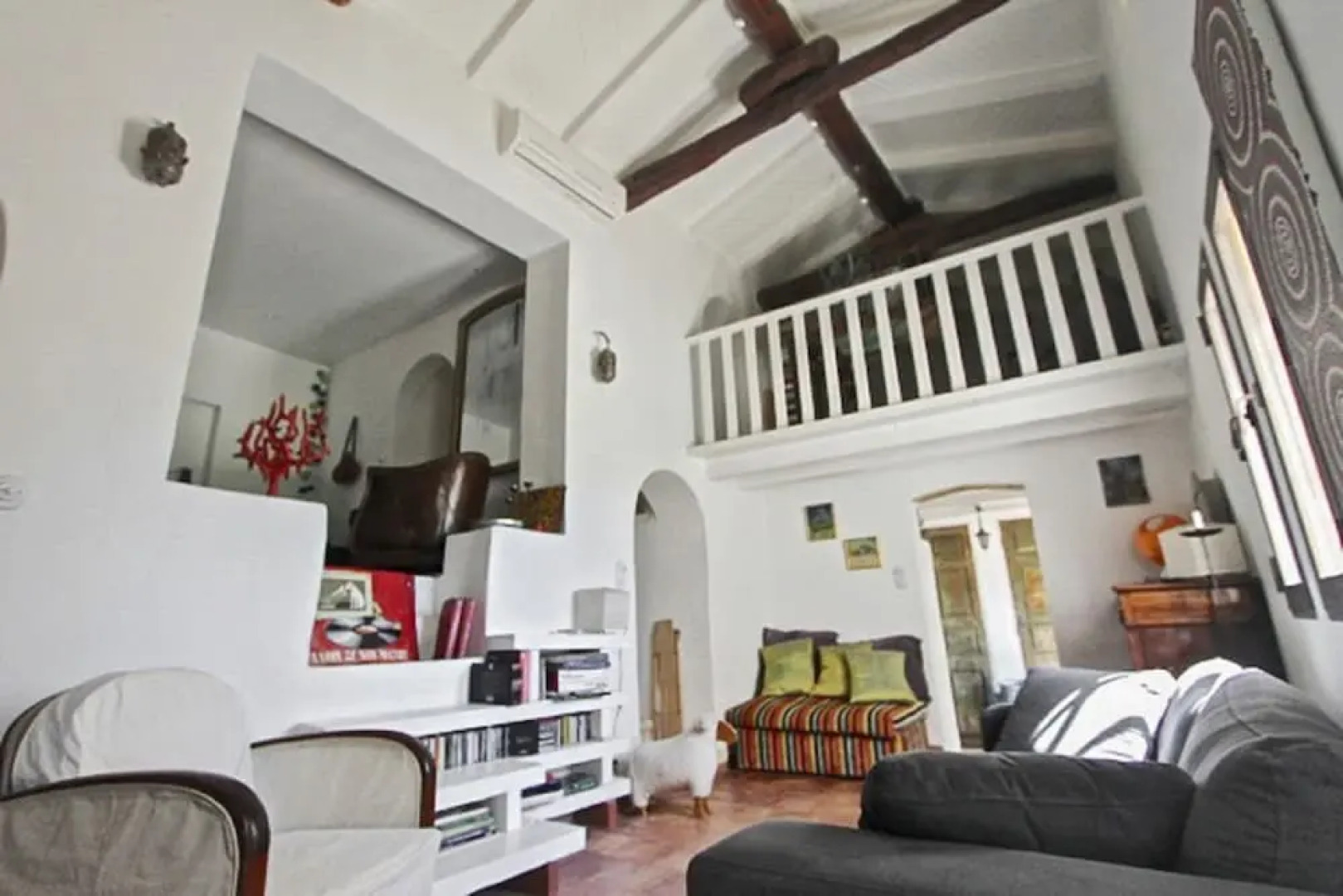 Villa With 4 Bedrooms in Maussane-les-alpilles, With Wonderful Mountai