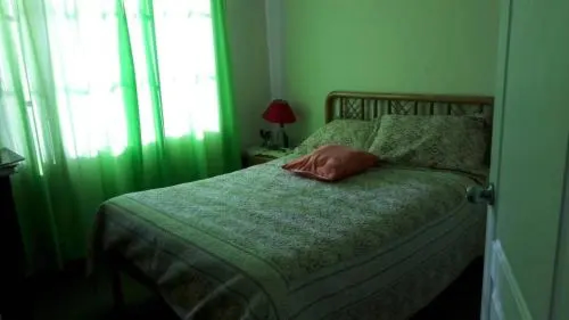 Urb Arupos de la Hacienda casa 26 Etapa 1