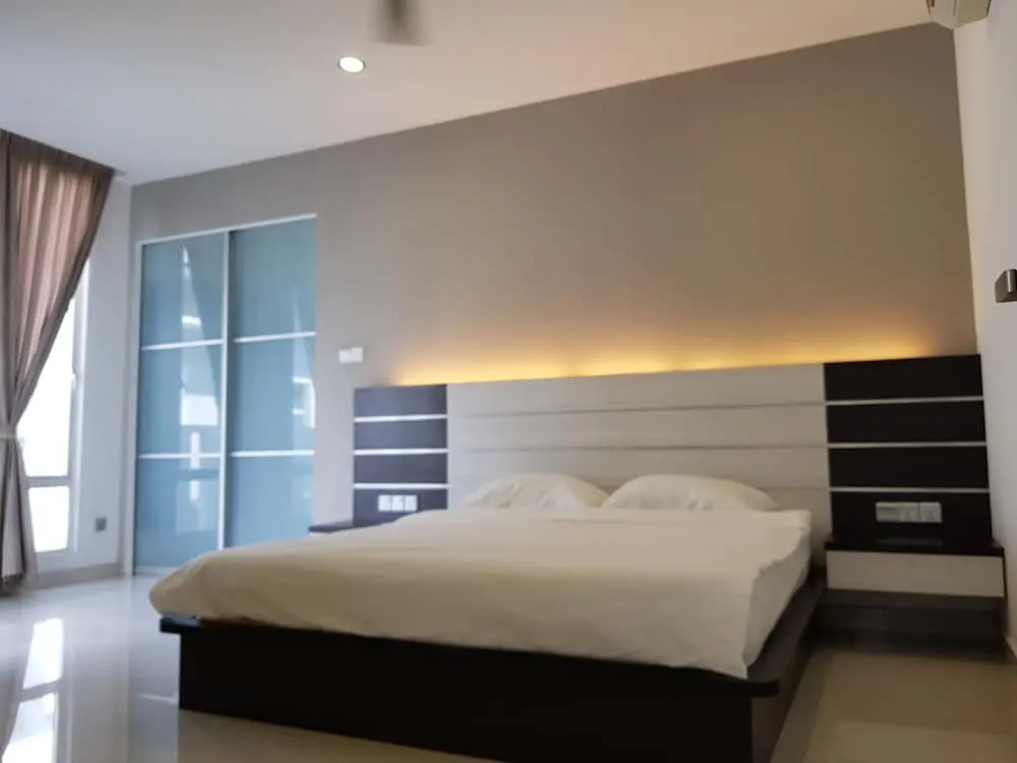 3 Storey Bungalow For Homestay