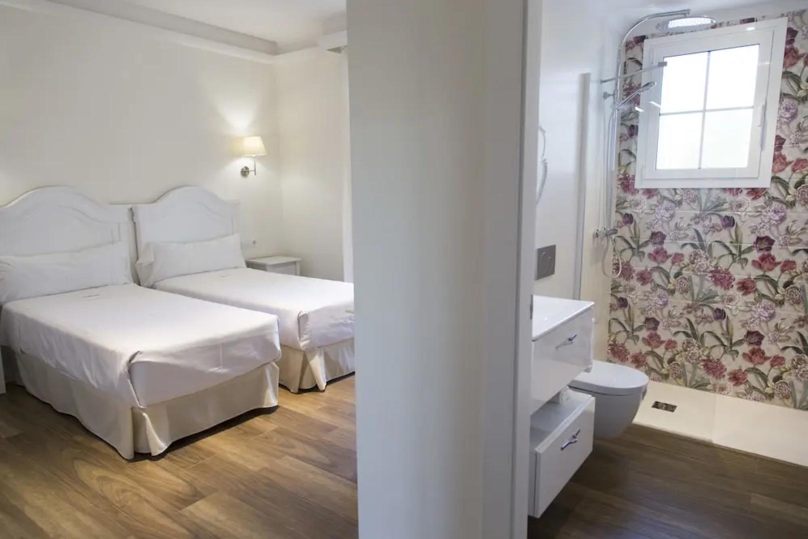 Apartamentos La Racona