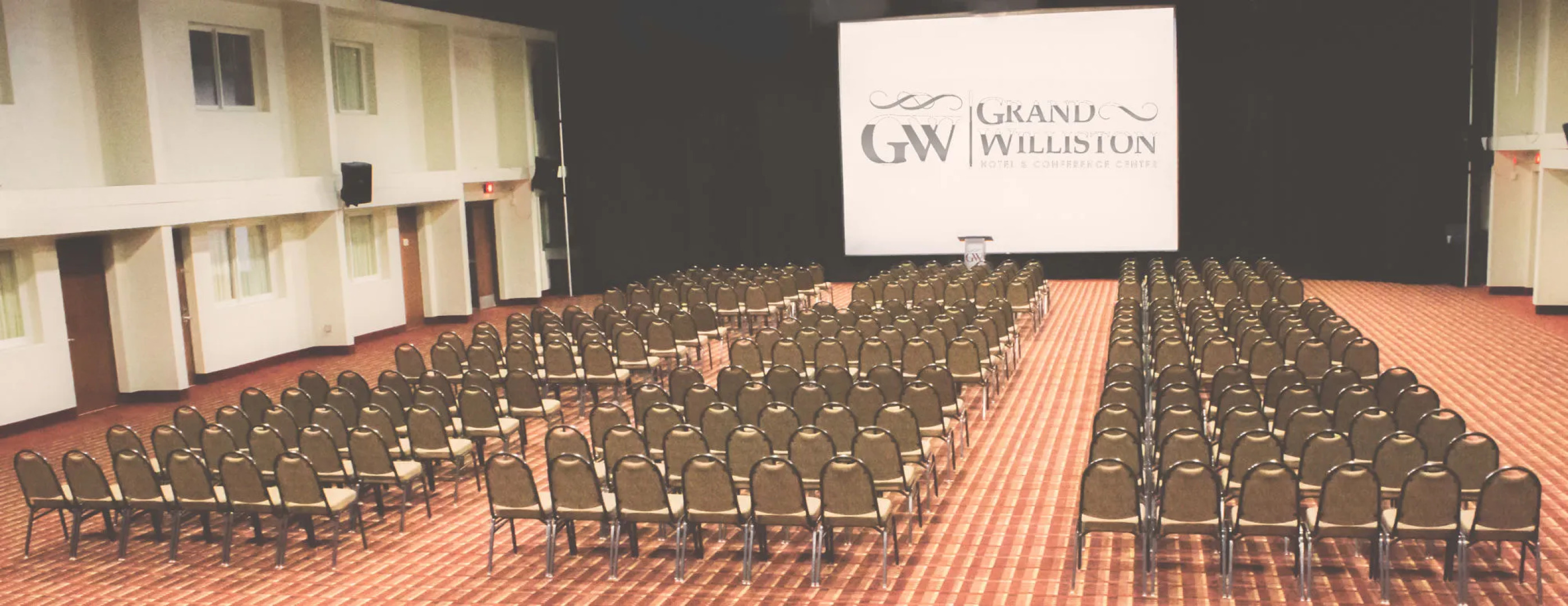 Grand Williston Hotel & Conference Center