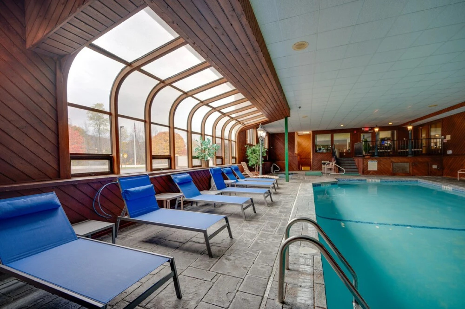 Lincoln Condo ~ 2 Mi to Loon Mountain Resort!