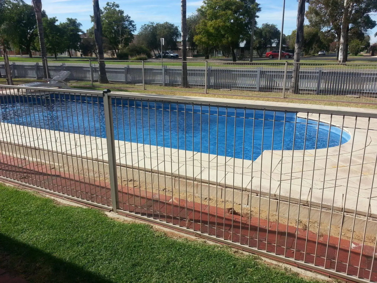 Sunraysia Motel & Holiday Apartments