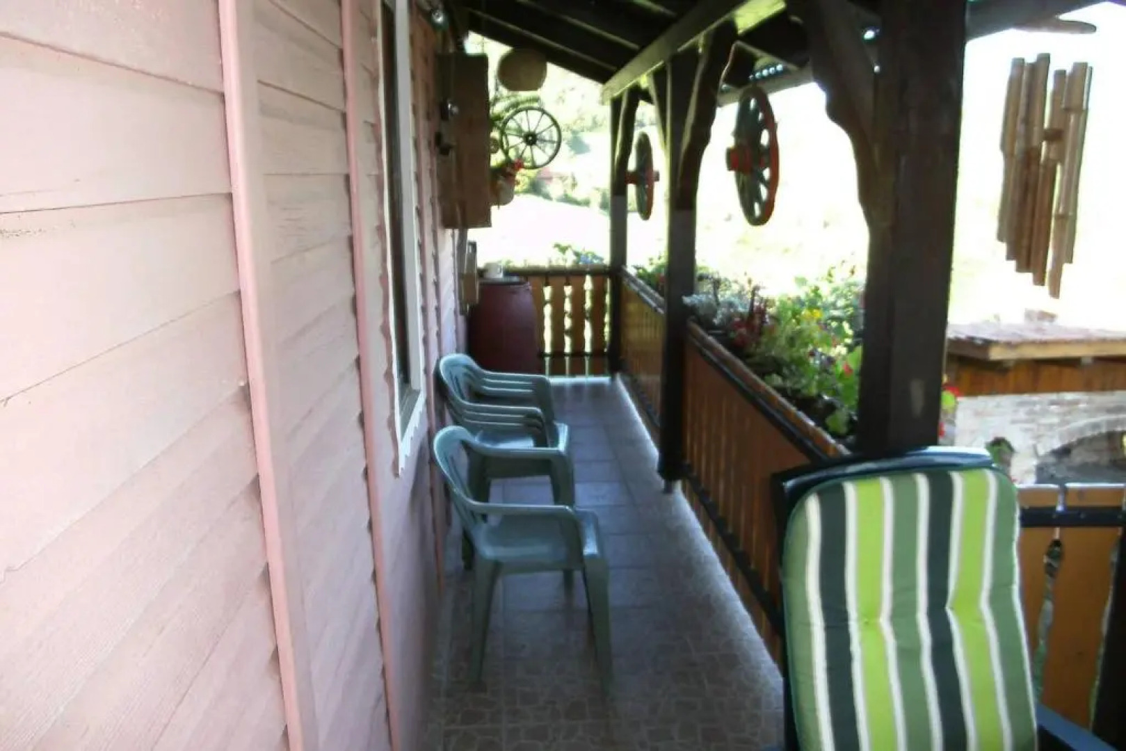 Romantic Cottage In Real Nature