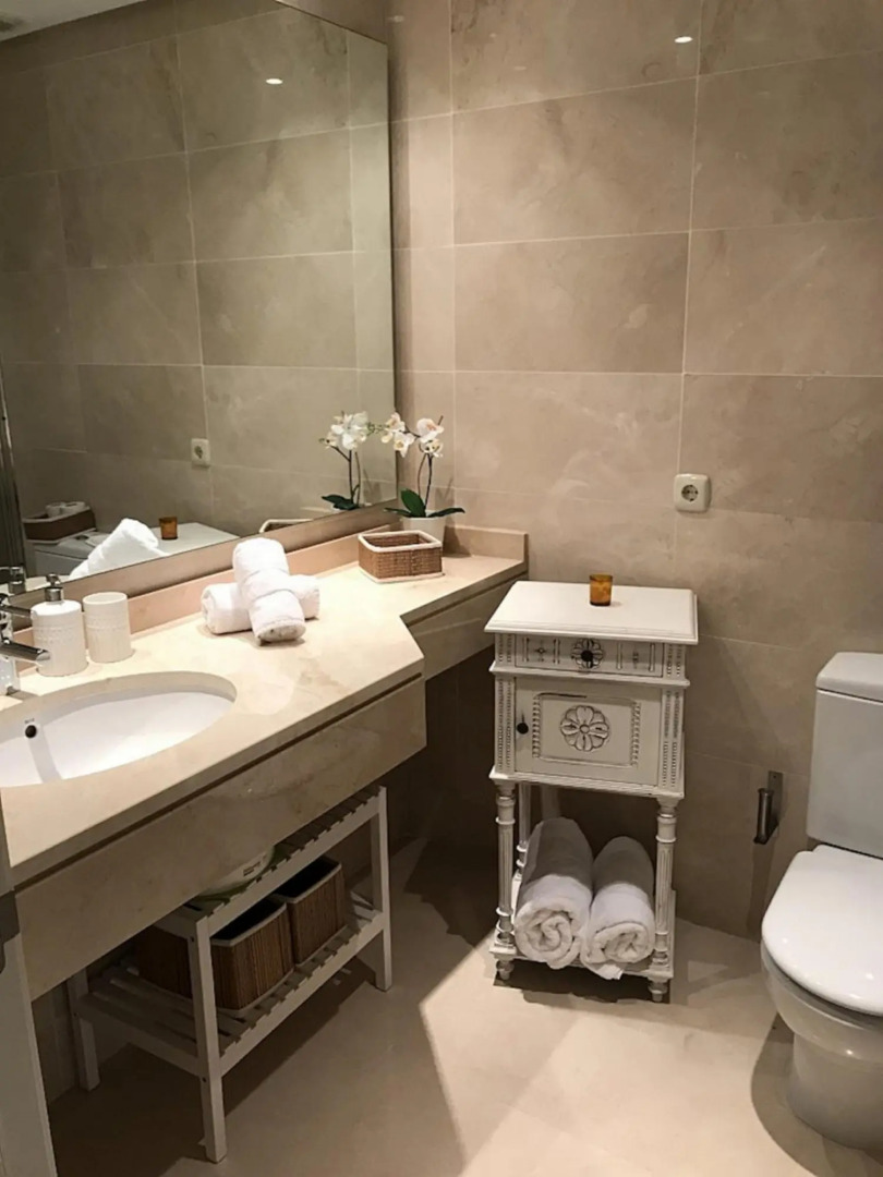 Al-401 Apartment in Alcazaba Lagoon