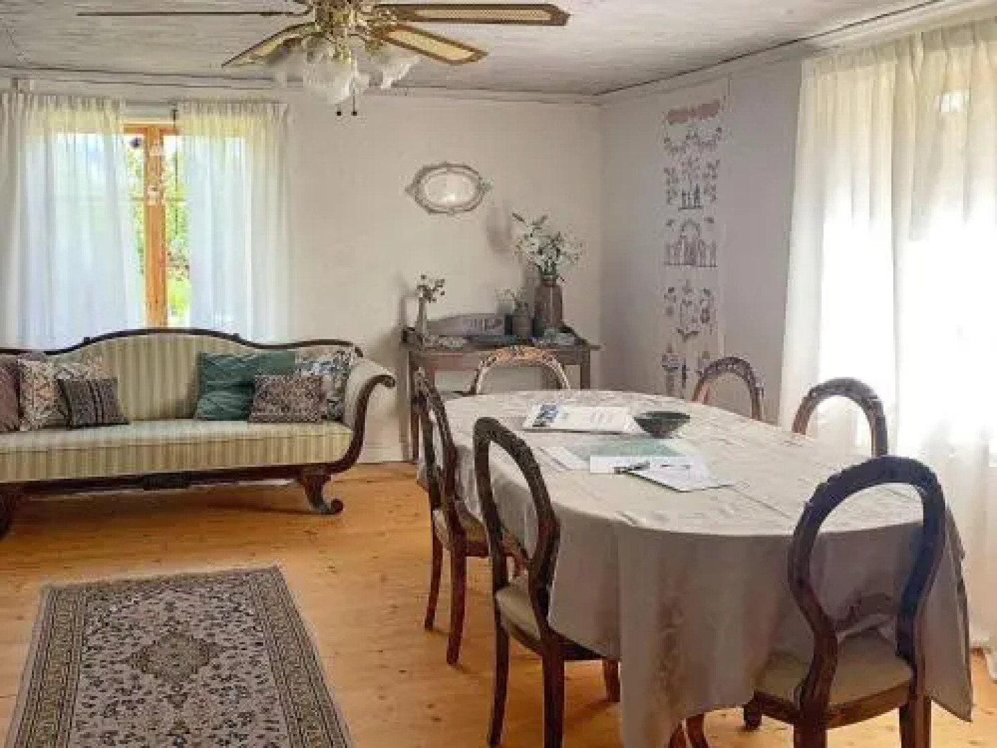 Three-Bedroom Holiday home in Gamleby 2