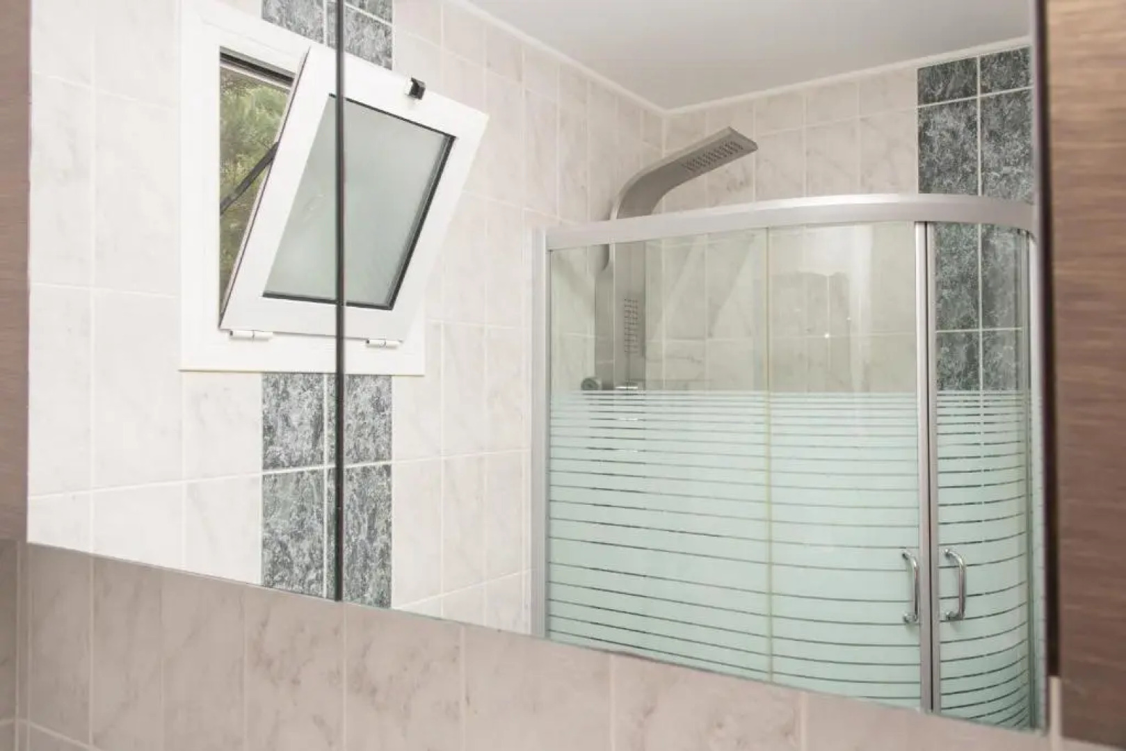 Spacious Seaview House with Garden at Palaiokastro