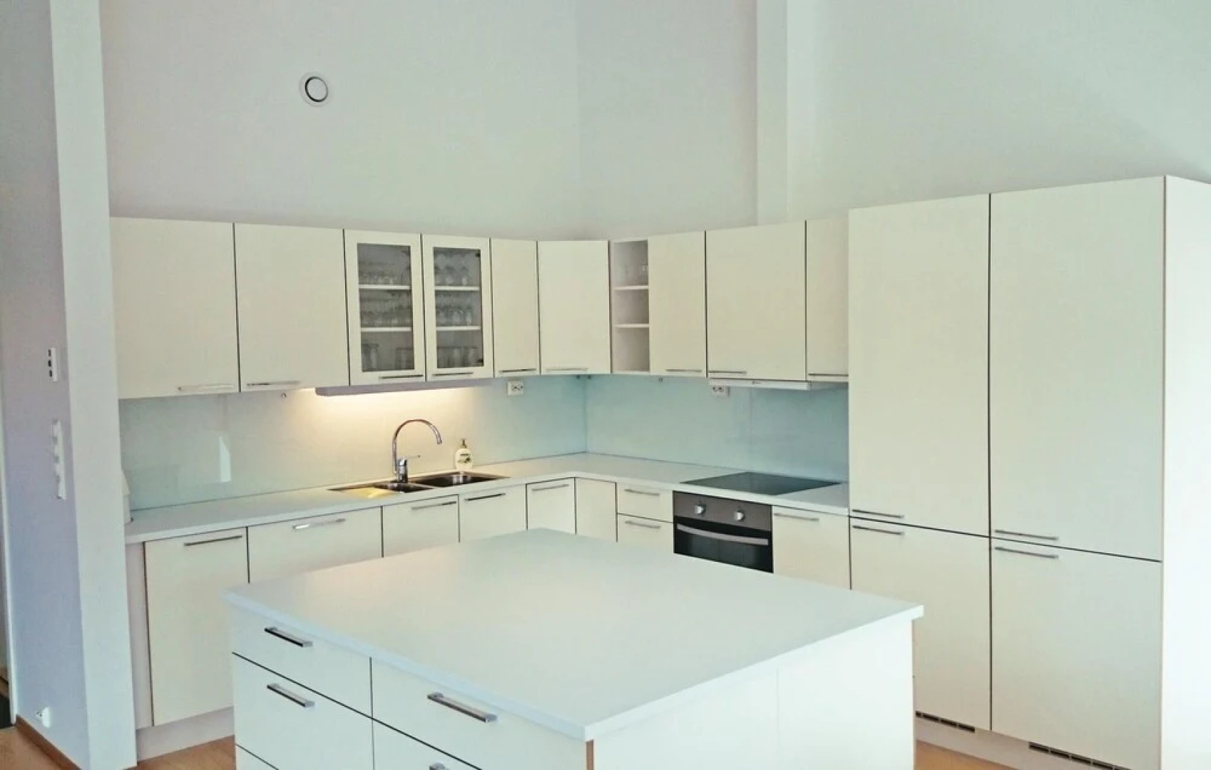 Nice Home in Farsund With 4 Bedrooms