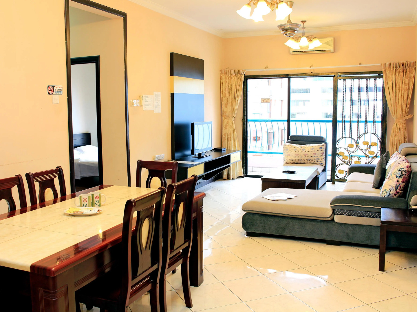 KK Vacation Apartments @ Marina Court Resort Condominium